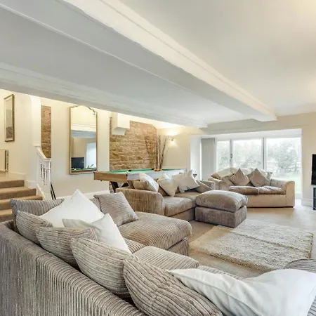 3 Bed In Oc-e33626 Ferienhaus *