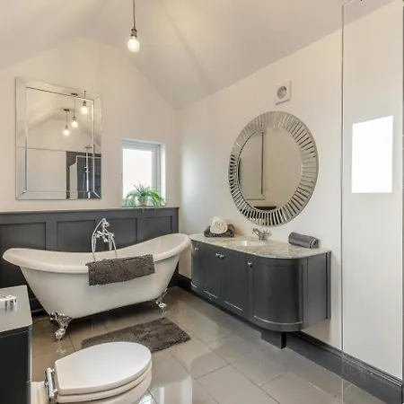 3 Bed In Oc-e33626 *